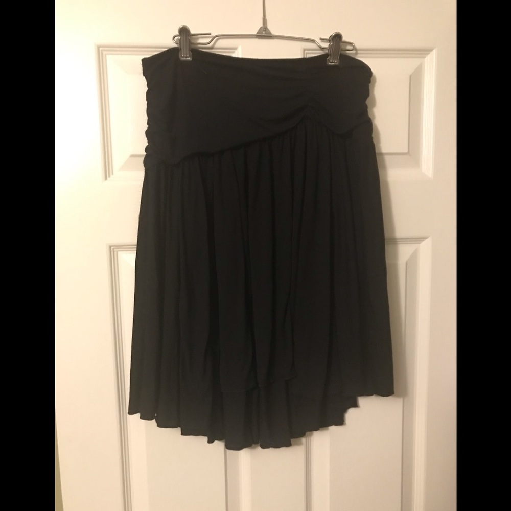 BLACK SIDE ROUCHED SKIRT